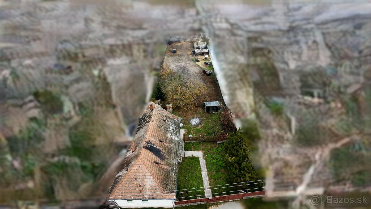 VRAKÚŇ – STARÝ RODINNÝ DOM NA PREDAJ S VEĽKÝM POZEMKOM - 18 - 4