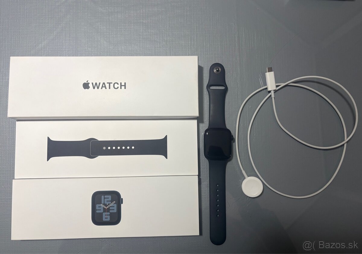 Apple Watch SE 44mm (gen. 2) - 4