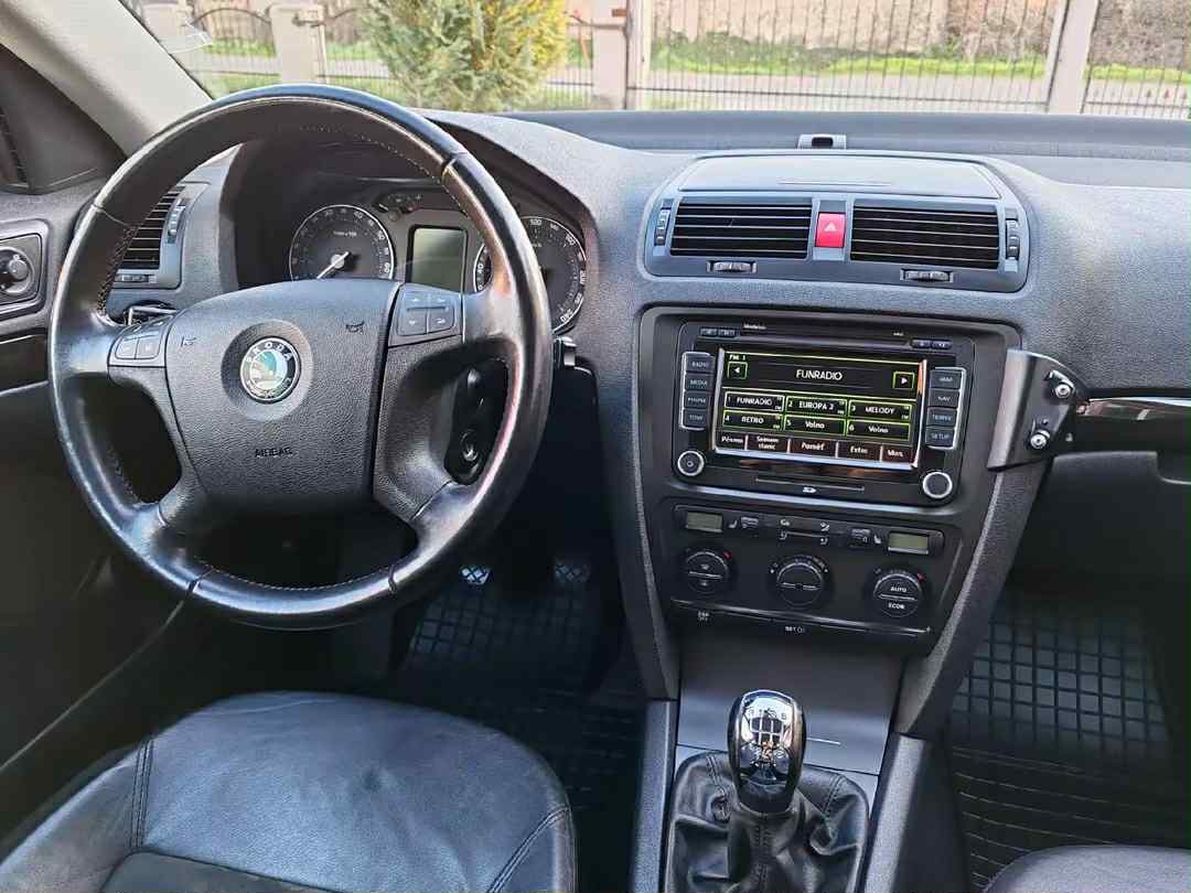 Predám Škoda Octavia 2 L&K - 4