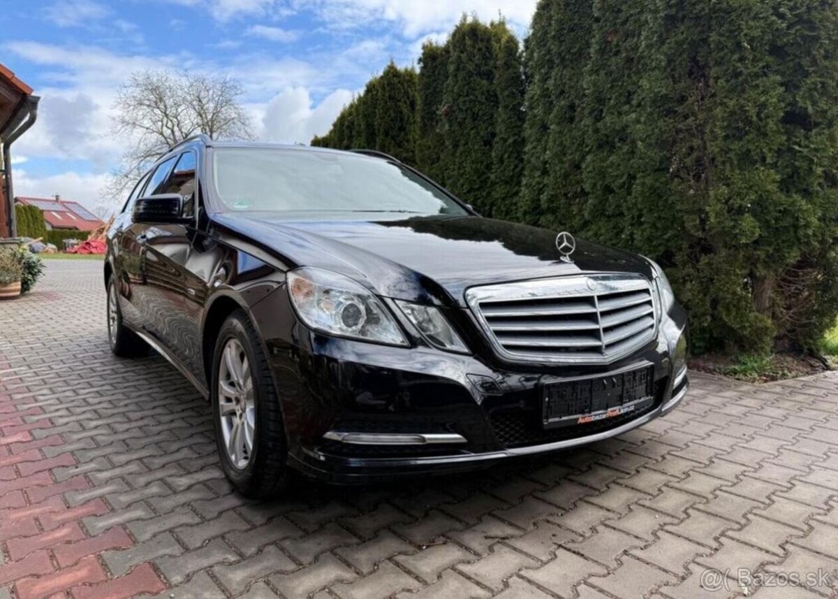 Mercedes-Benz Třídy E E 200/ 1,8i , Tažné , combi benzín - 4