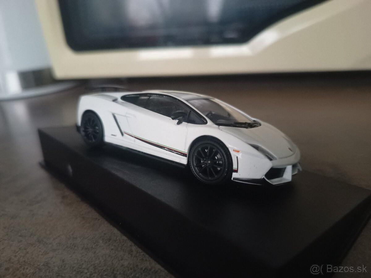 1:43 Lamborghini Gallardo - 4