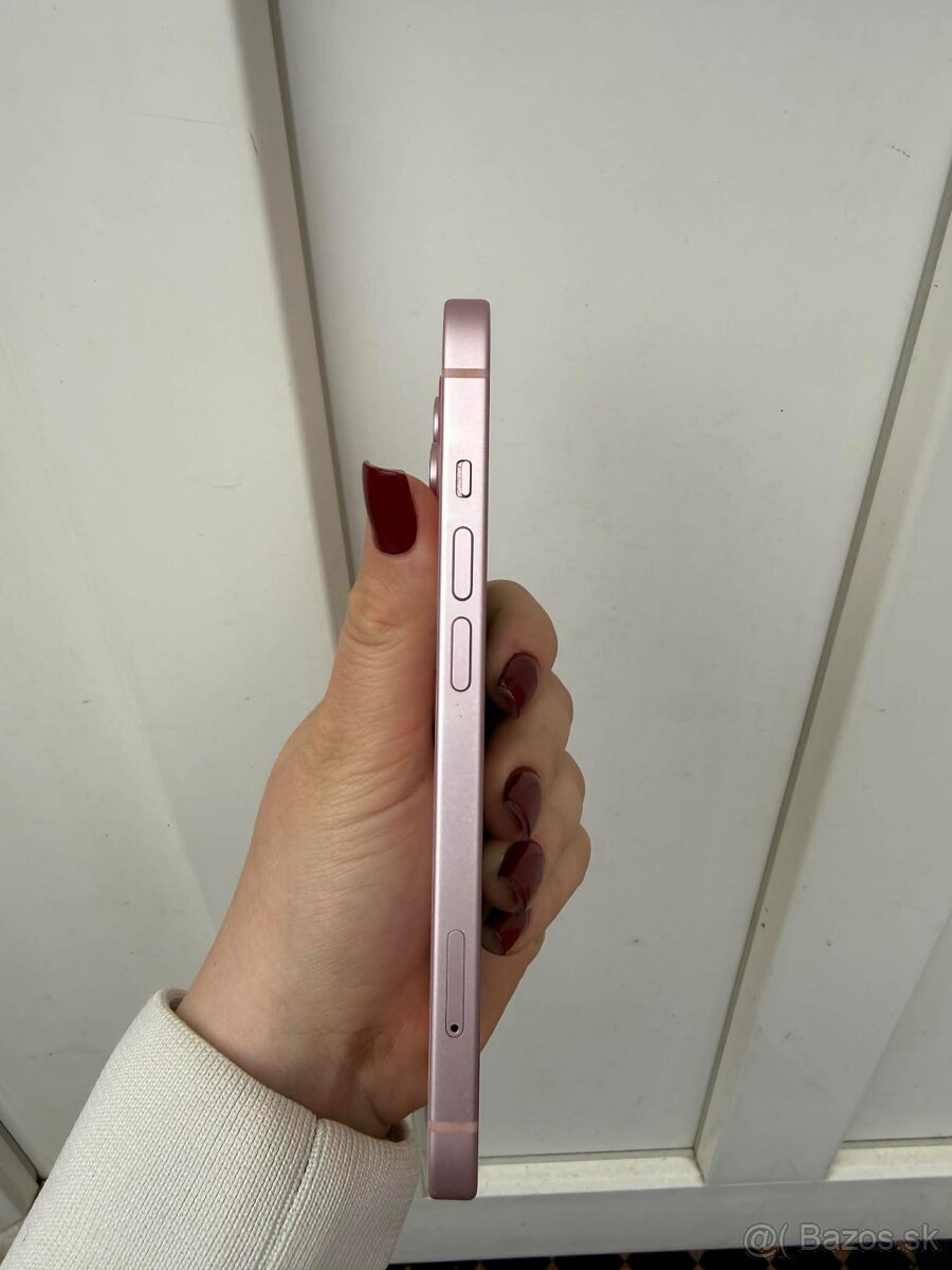 Predam iPhone 15 v záruke - 4