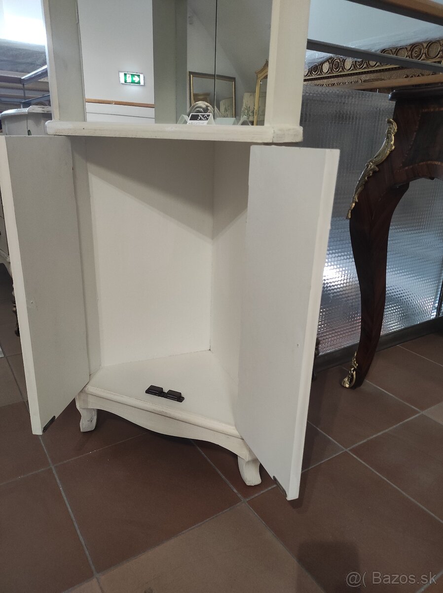 Rohová maľovaná vitrína - 4