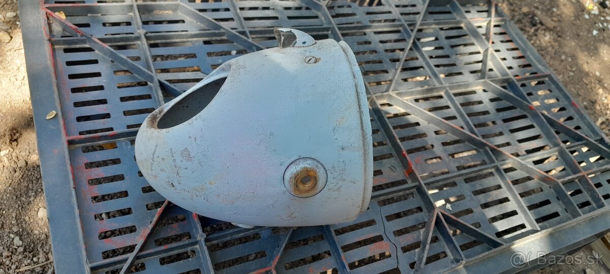 Obal predneho svetla M90 - 4