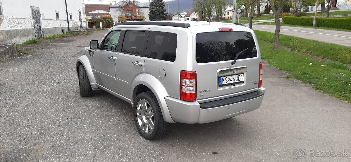 DODGE NITRO 2,8 CRDI - 4