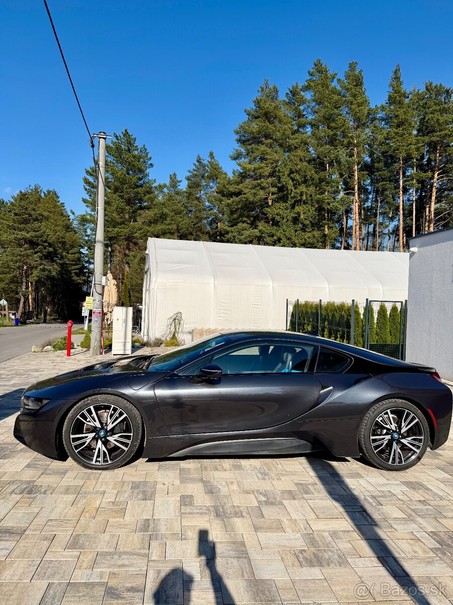 Predám BMW I8 - 4