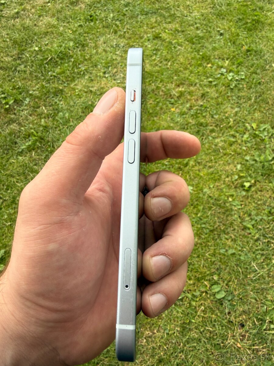 iPhone 15 - 4