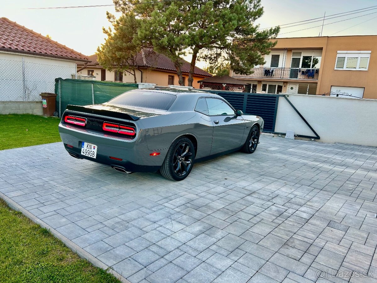 Dodge Challenger 5,7 V8. 2023/8 - 4