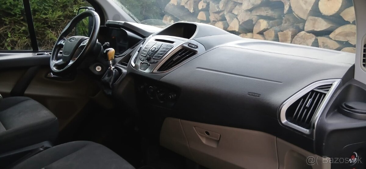 Ford Transit Tourneo Custom - 4