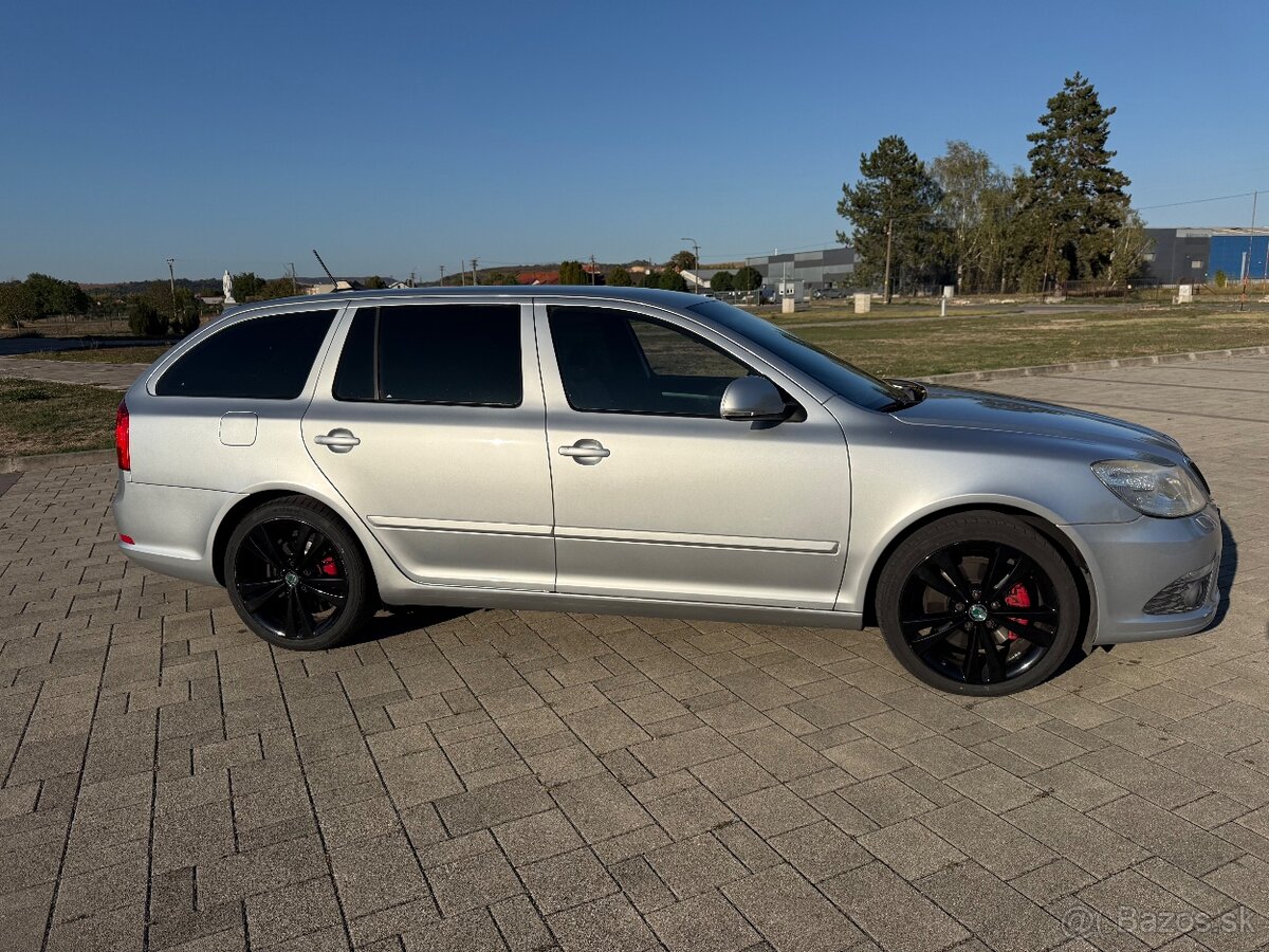 Octavia RS 125kw - 4