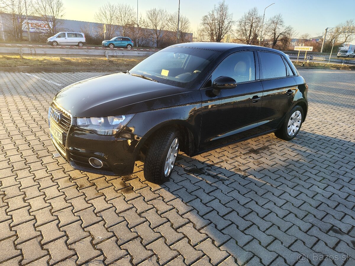 AUDI A1 1.2 TFSI 5dv r.v. 2012 - DOHODA NA CENE - 4