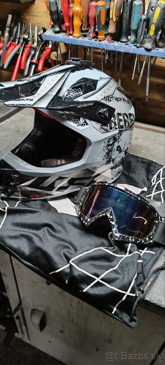 Motocross prilba UFO - 4