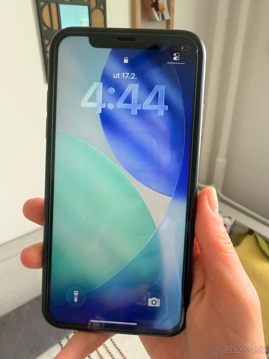 Apple iPhone 11, 64 GB black - 4