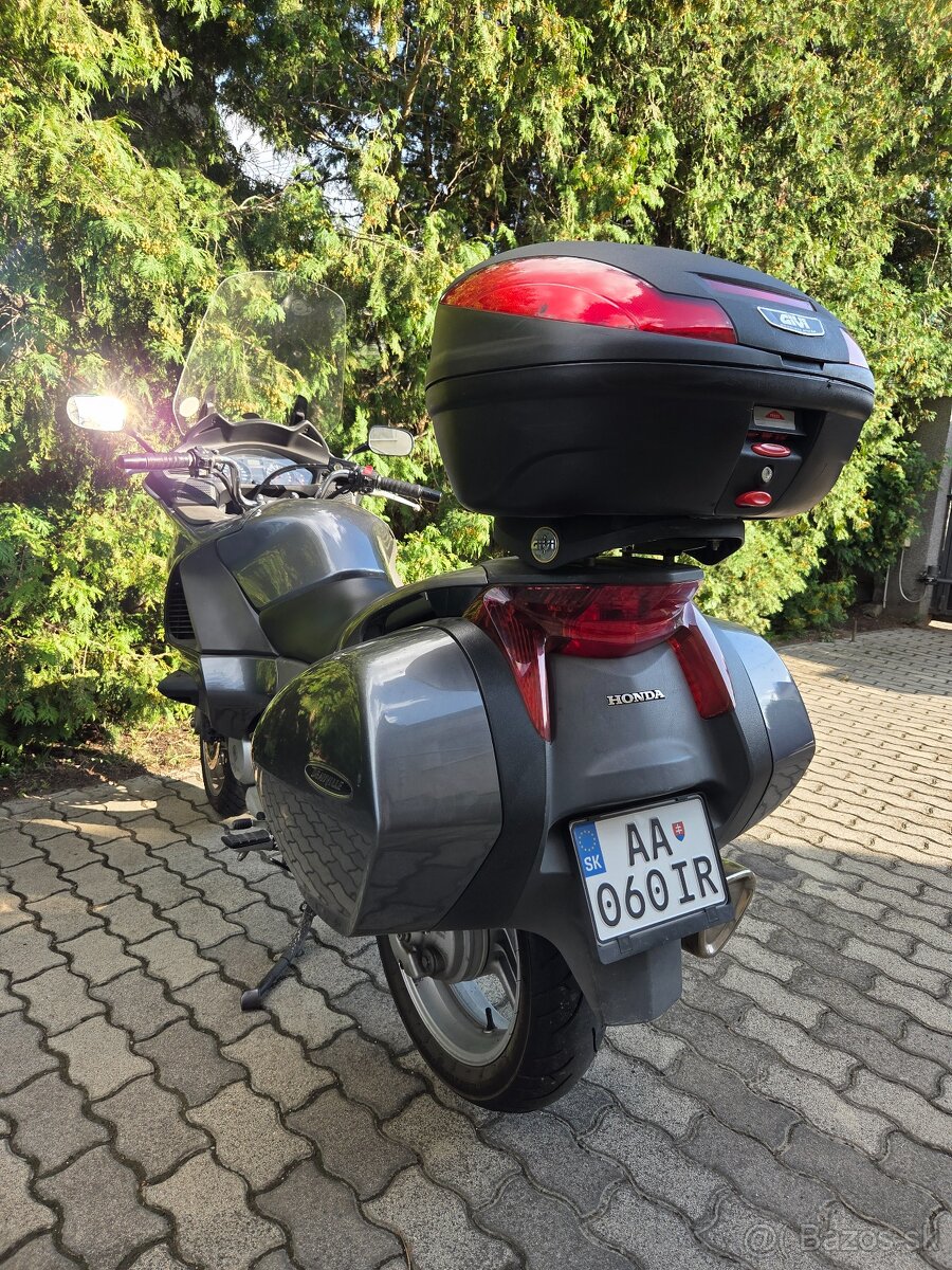 Honda Nt 700V - 4