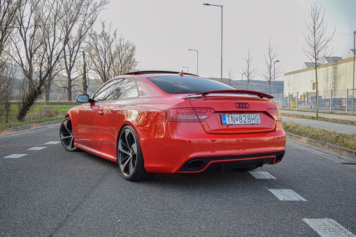 Audi RS5 V8 quattro - 4