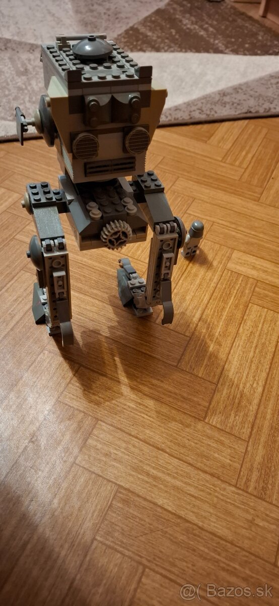LEGO Star Wars 7657 AT-ST - 4