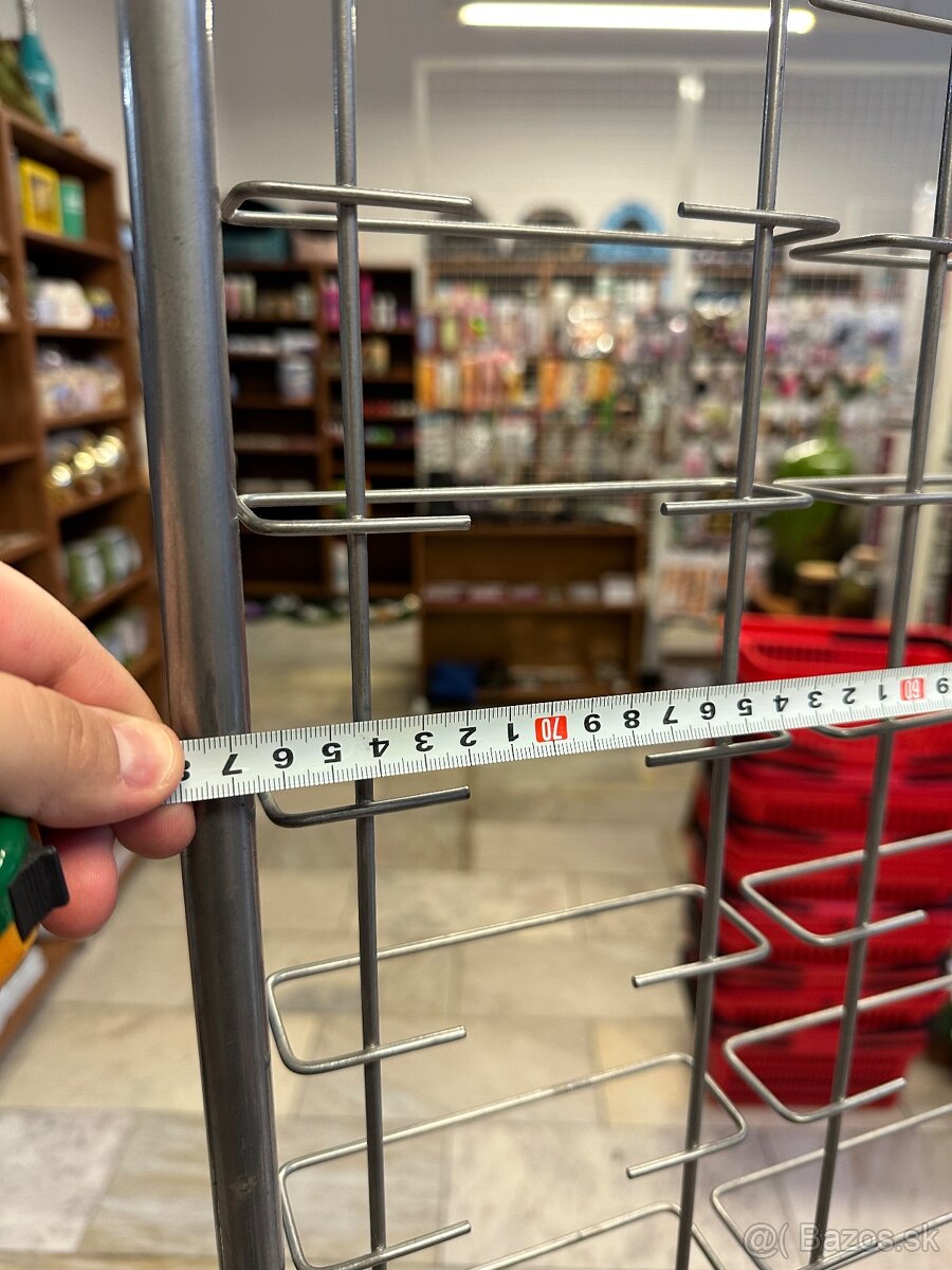 Kovový stojan na okuliare - 4