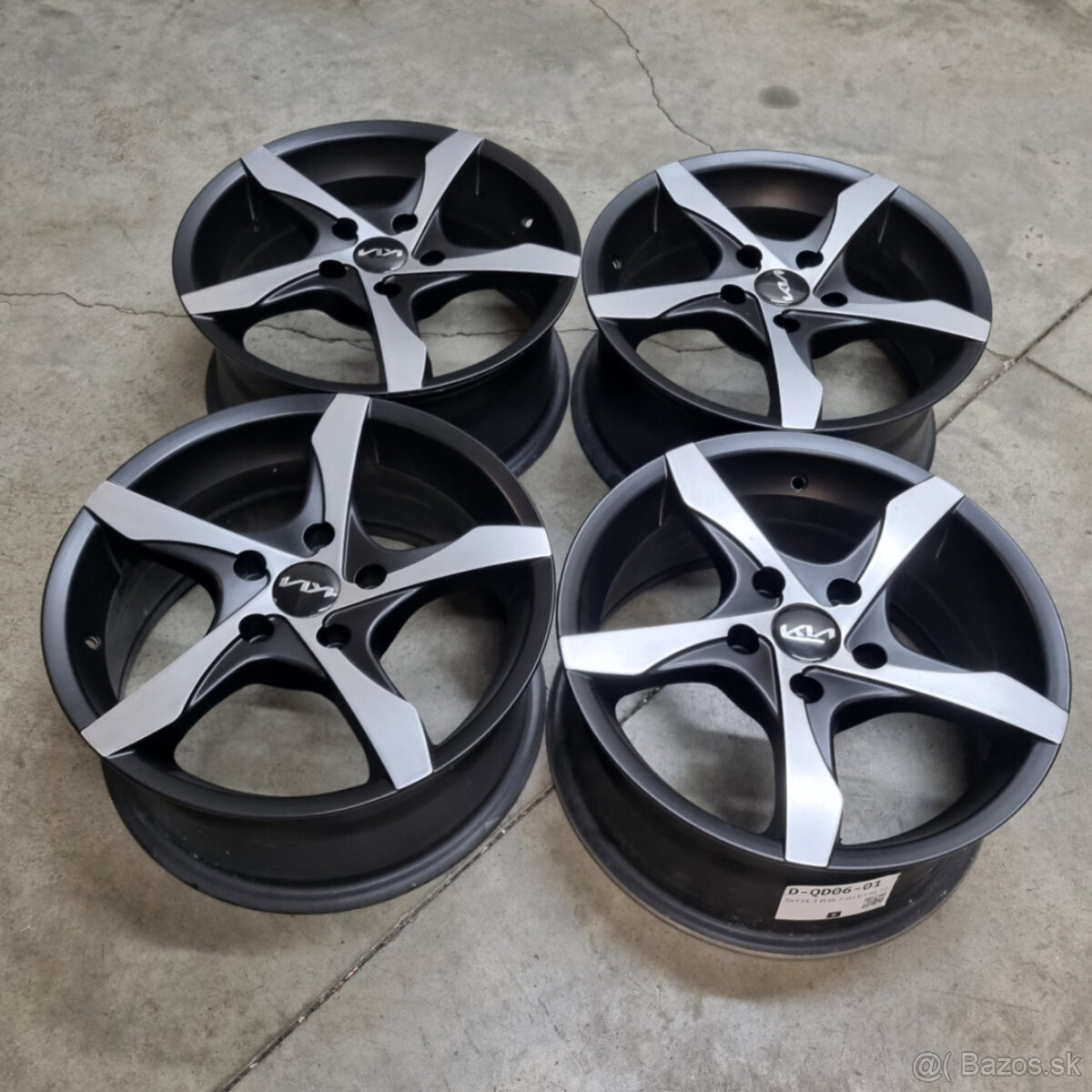 Hliníkové disky 5x114,3 R16 7J ET38 - 4