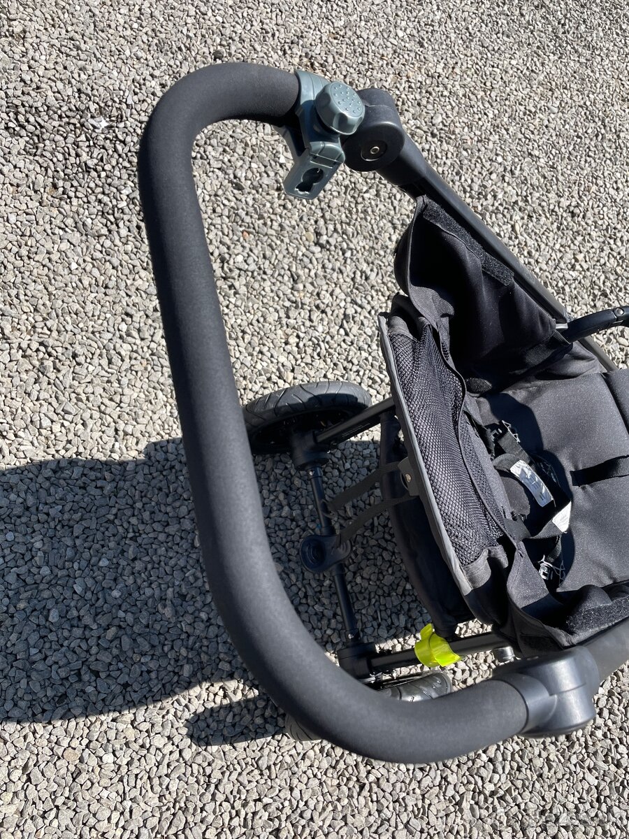 Predám kočík Petite Mars Street air - 4