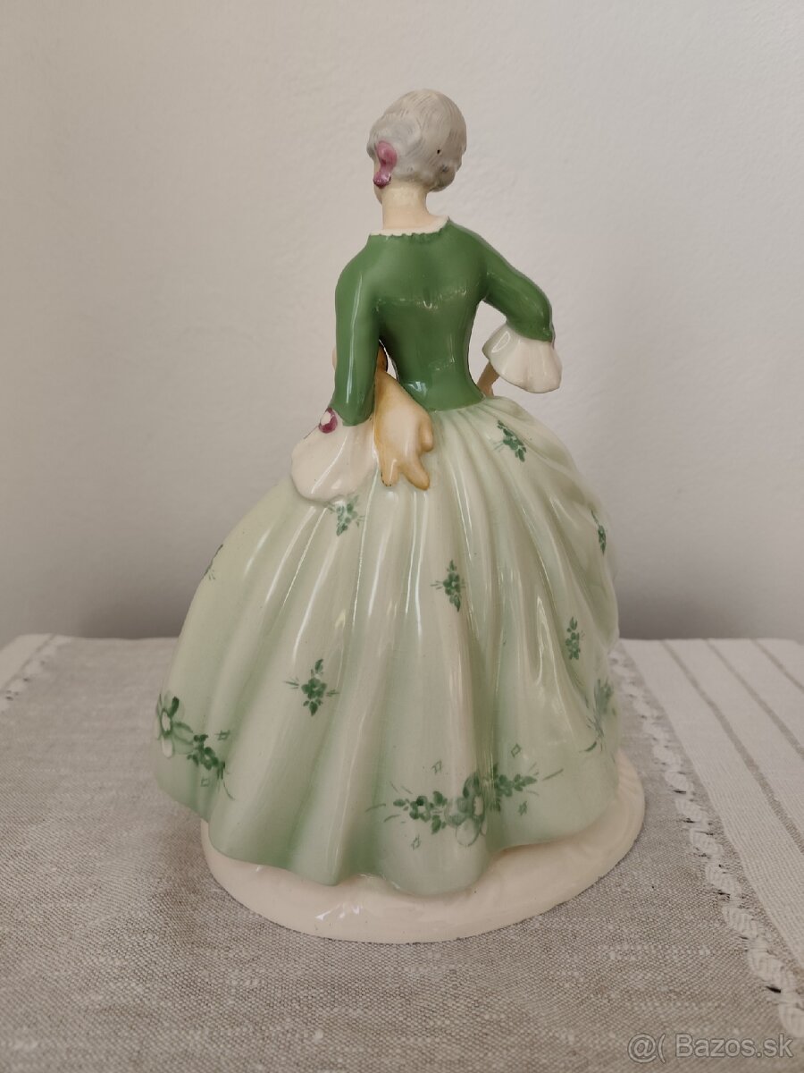 Royal dux dáma so psíkom porcelánová soška - 4