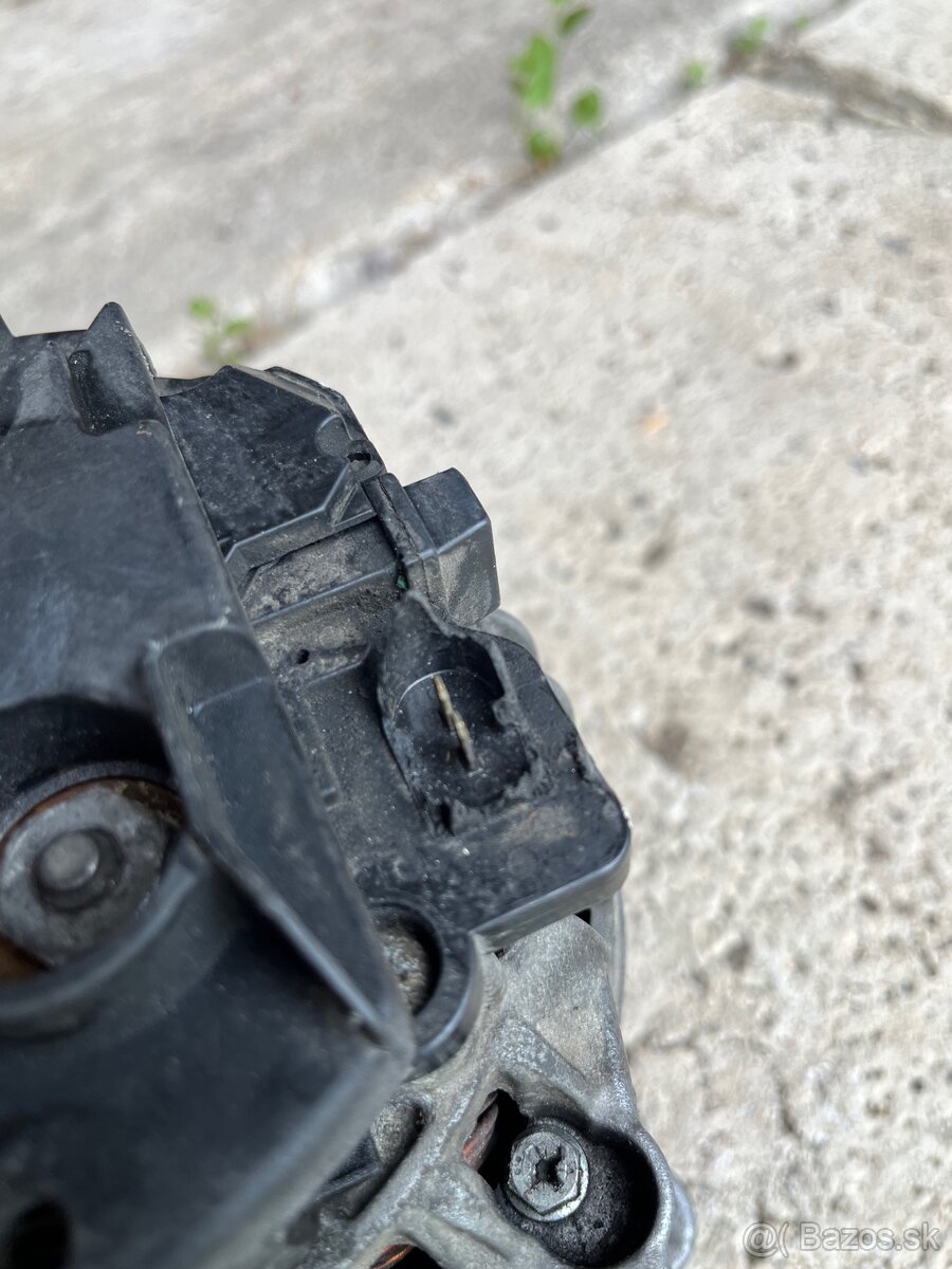 Alternátor audi a4 b7 - 4