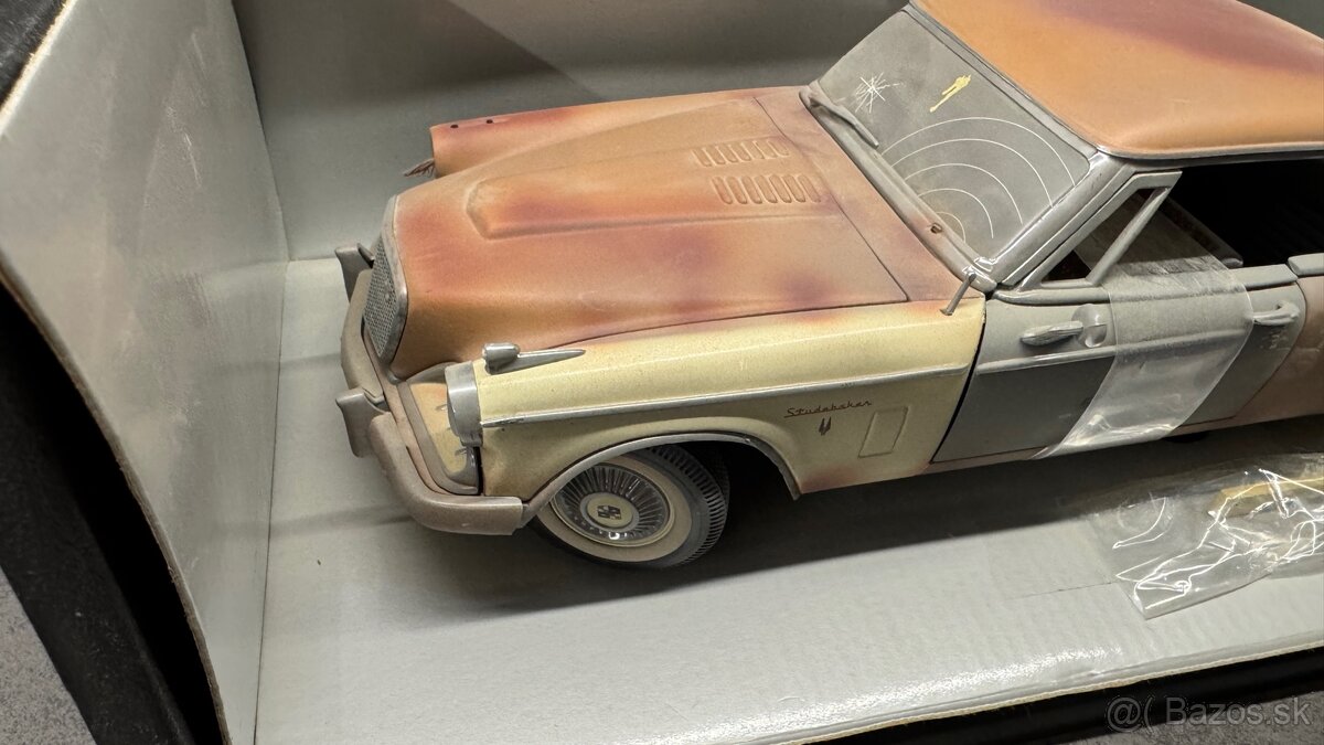 1957 Studebaker Golden Hawk 1:18 - 4