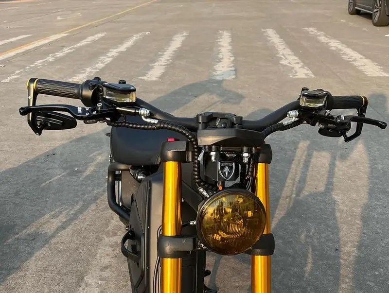 Elektrická motorka BigWheel - 4