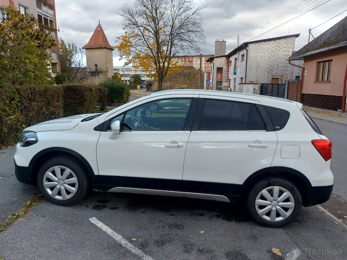 Suzuki SX4 S-Cross Hatchback 103kw MT6 - 4