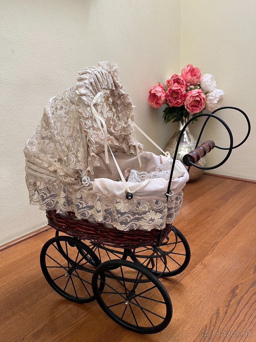 Starý kočiarik pre bábiku - 4