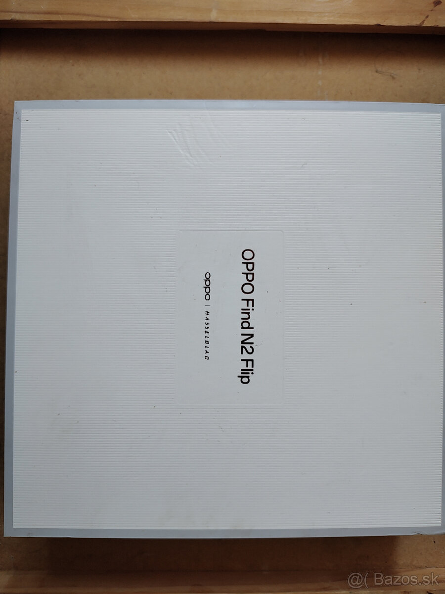 Oppo Find N2 Flip - 4