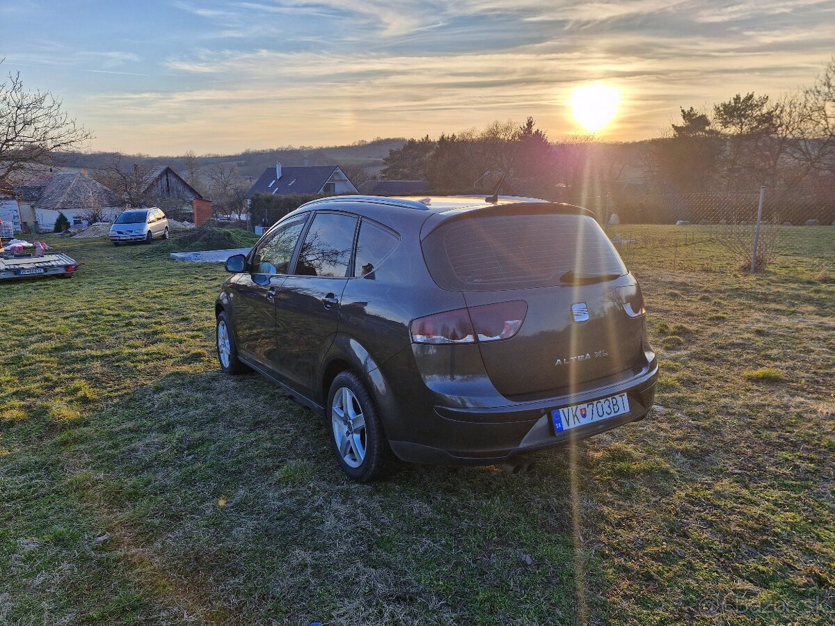 Predám Seat Altea xl 2.0 TDi - 4