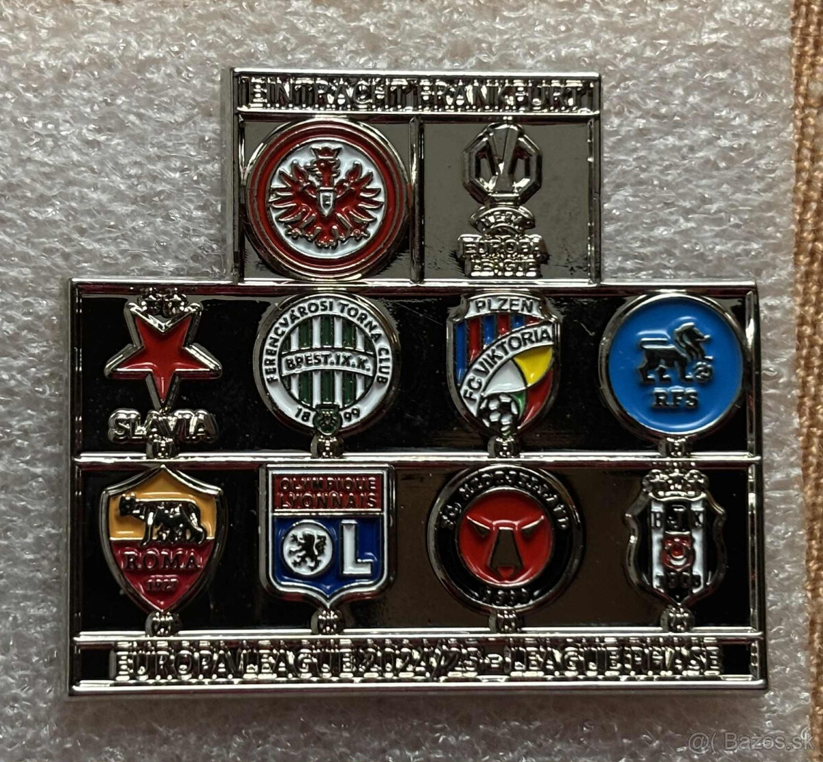 Rôzné futbalové odznaky - 4