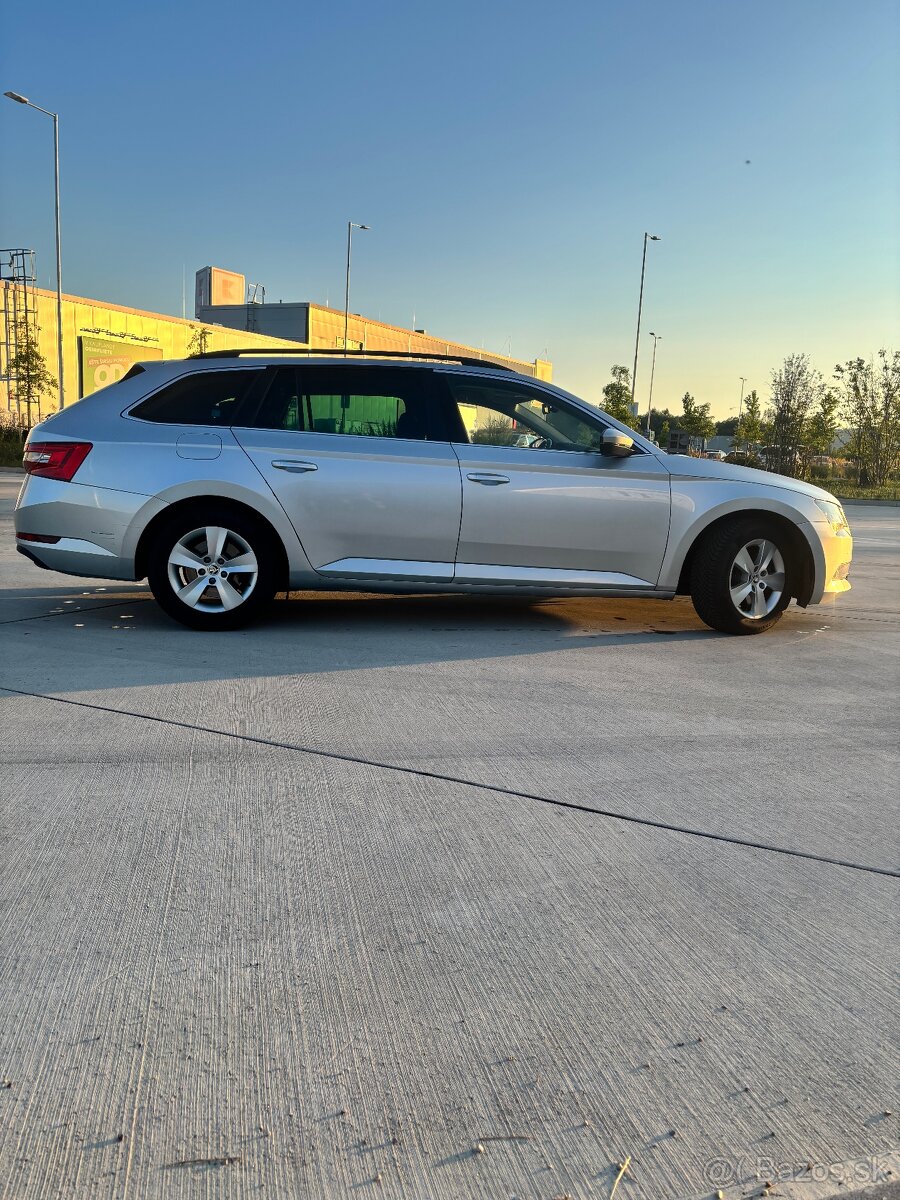 Superb 1,6 TDi 88.kW - 4