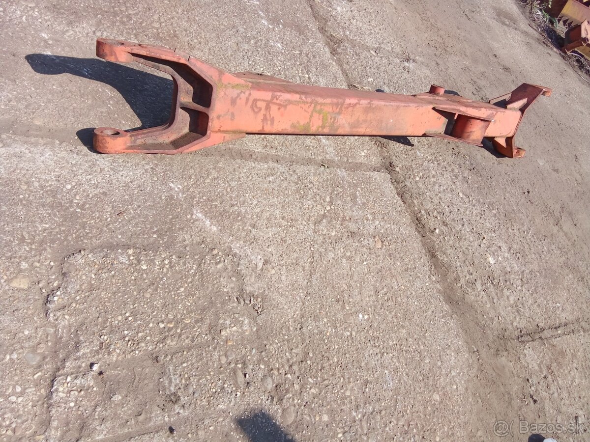 Belarus traktorbager MTz rameno vyložnika - 4