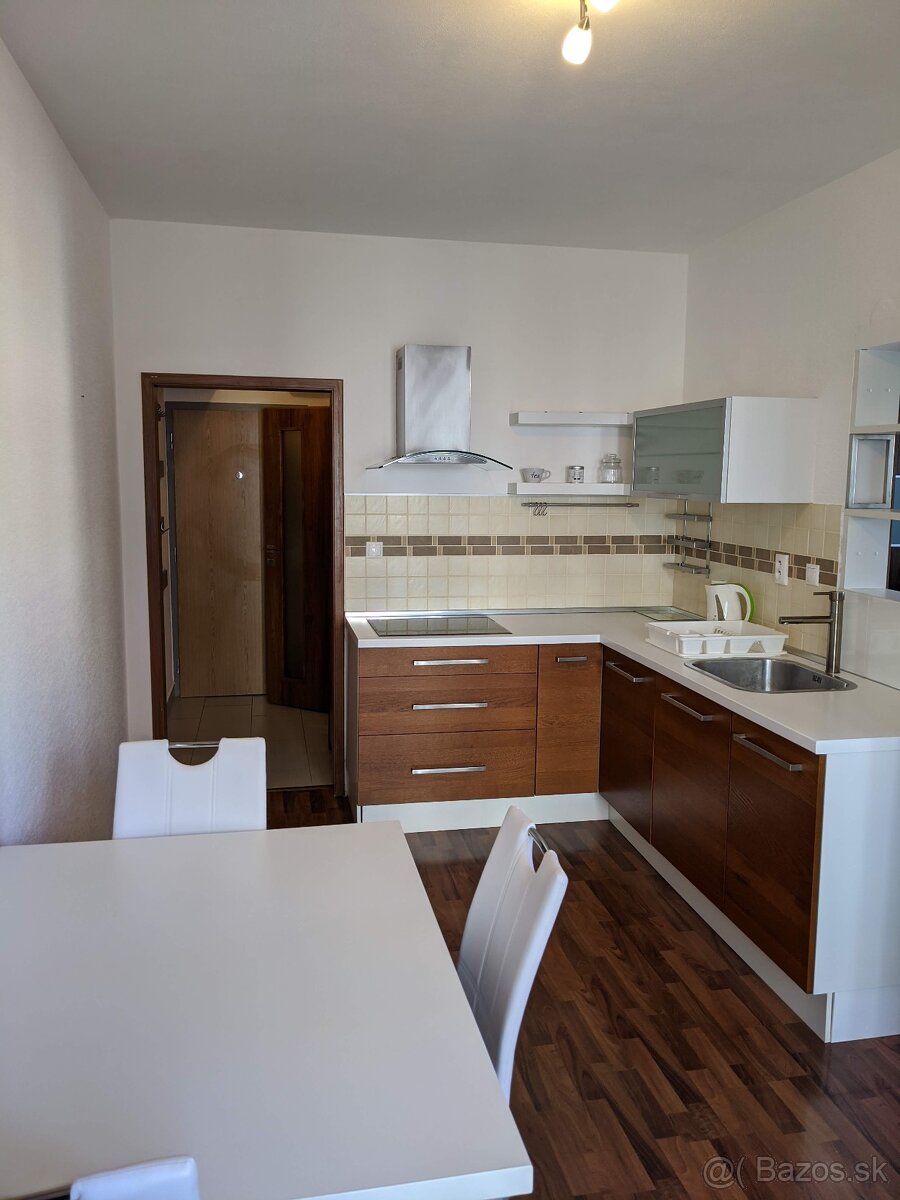 Na prenájom krásny 2-izbový byt v novostavbe - 4