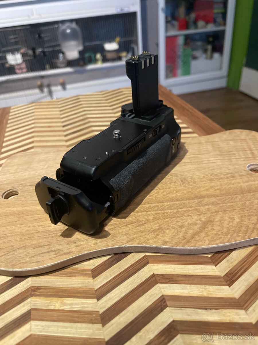 Battery Grip pre Canon EOS 350D / 400 - 4