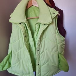 Dámske farebné prešívané vesty - 4