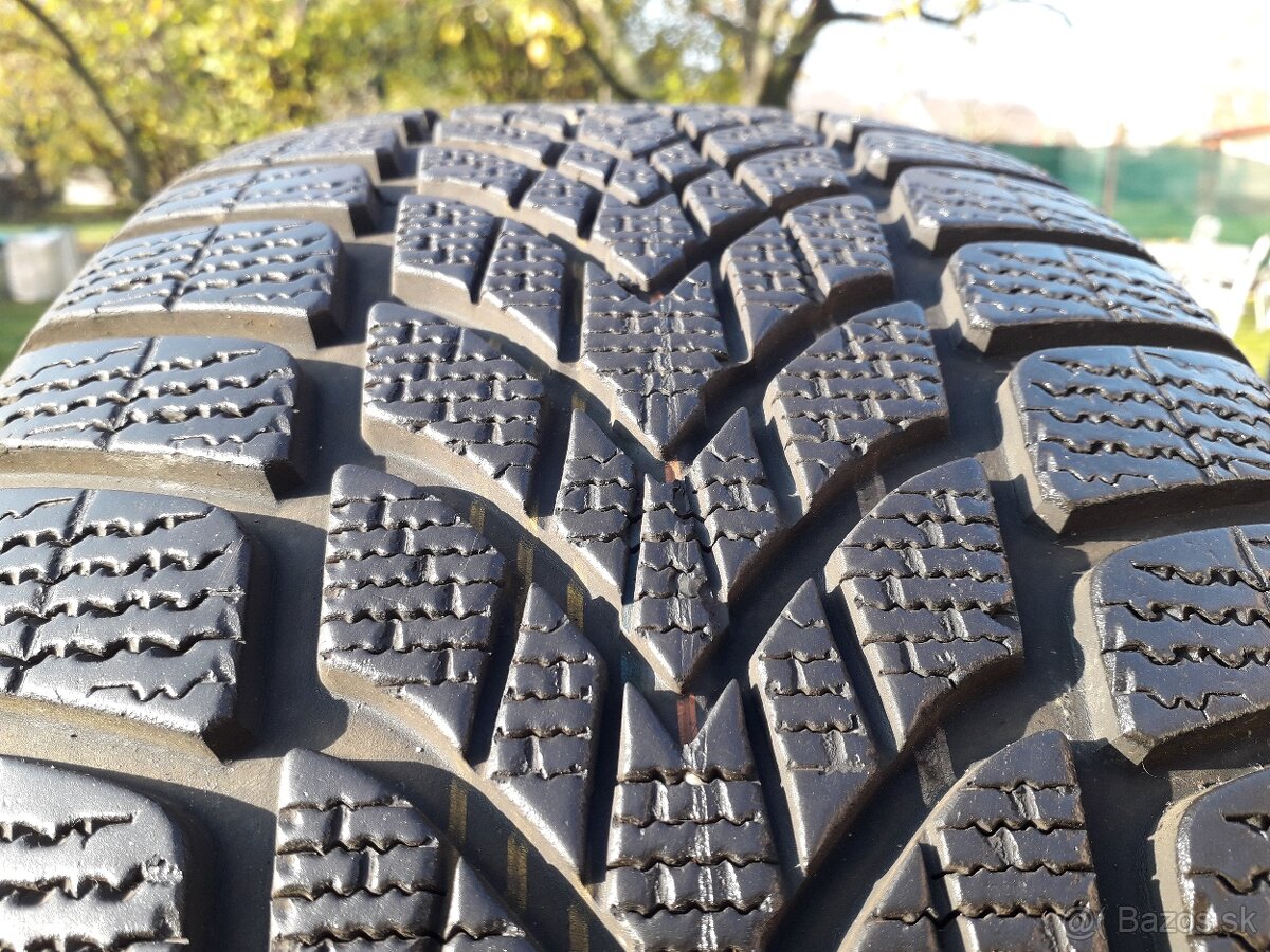 225/55 r17 zimne pneumatiky dunlop - 4