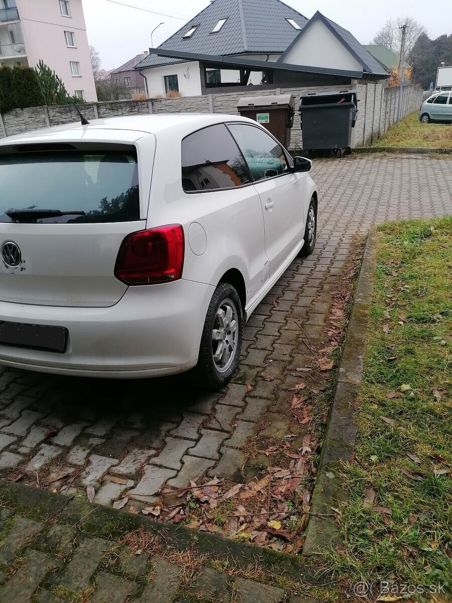 Volkswagen Polo - 4