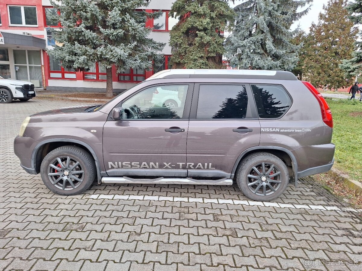 Nissan X-Trail T31 2,5 benzín - 4