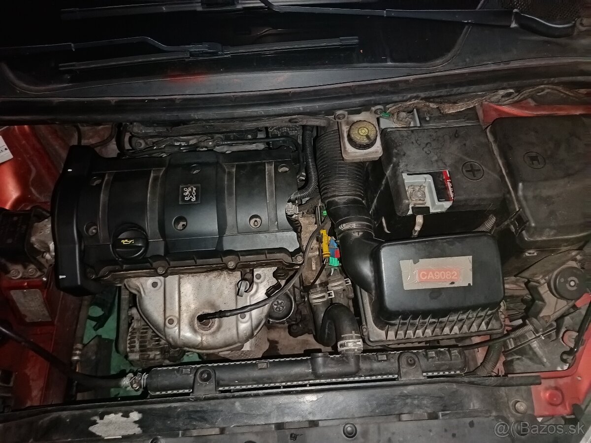 Peugeot 307 1,6 benzin.80kw r.v 2002 - 4