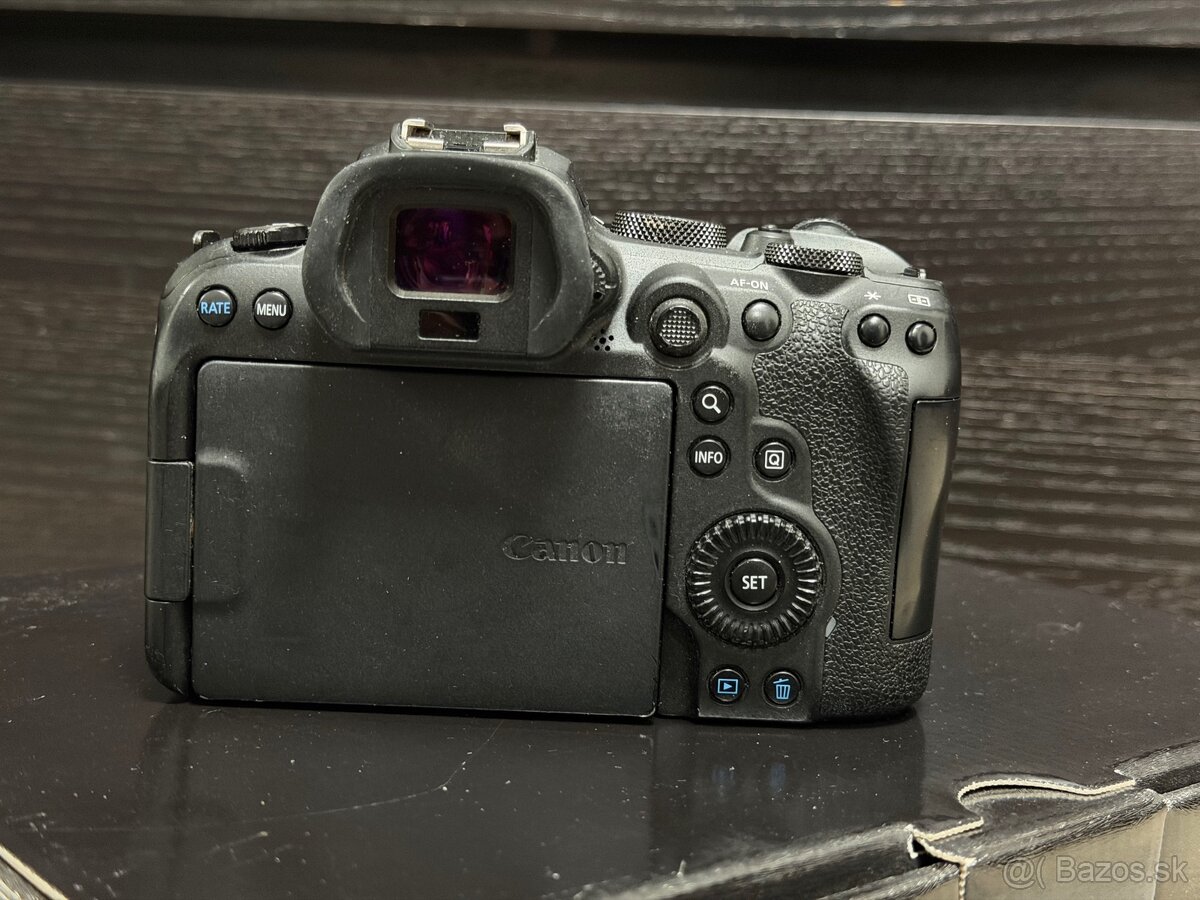 Canon EOS R6 (Mark I) - 4