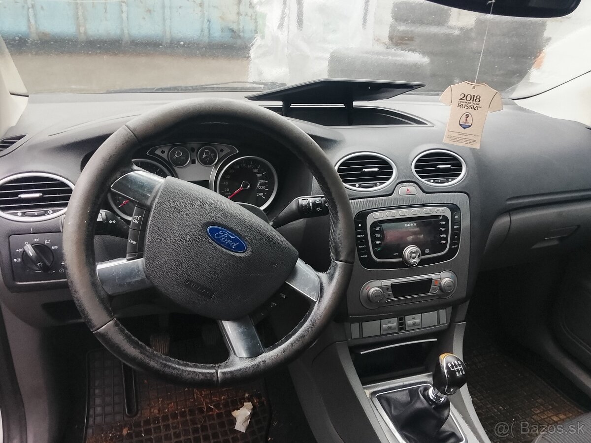 FORD FOCUS - 4