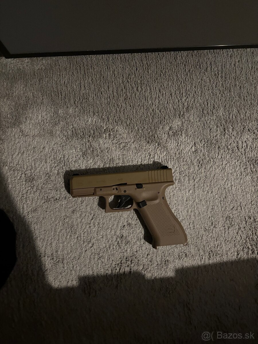 Vzduchová zbraň Glock 19x - 4