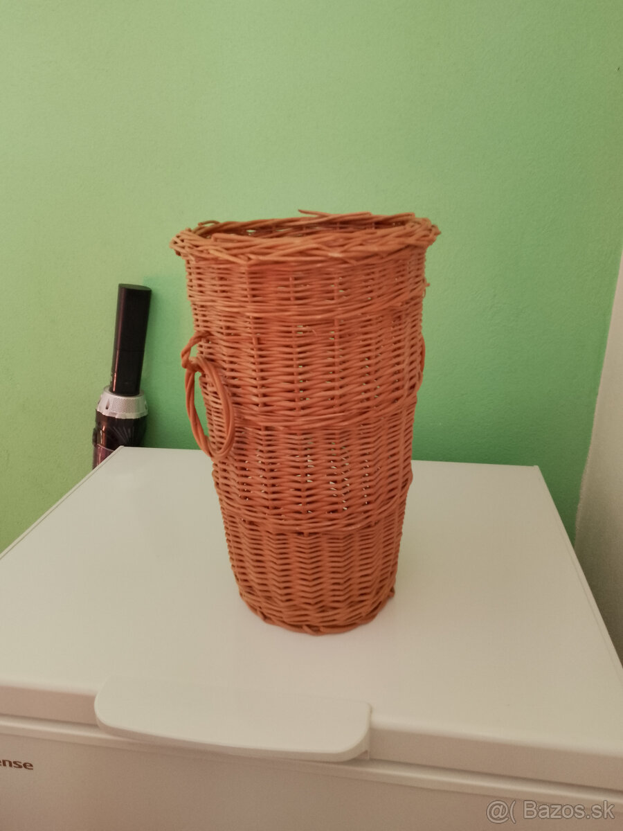 Predám odpadový nerezový kôš 20l,zrkadlo,prútený stojan - 4