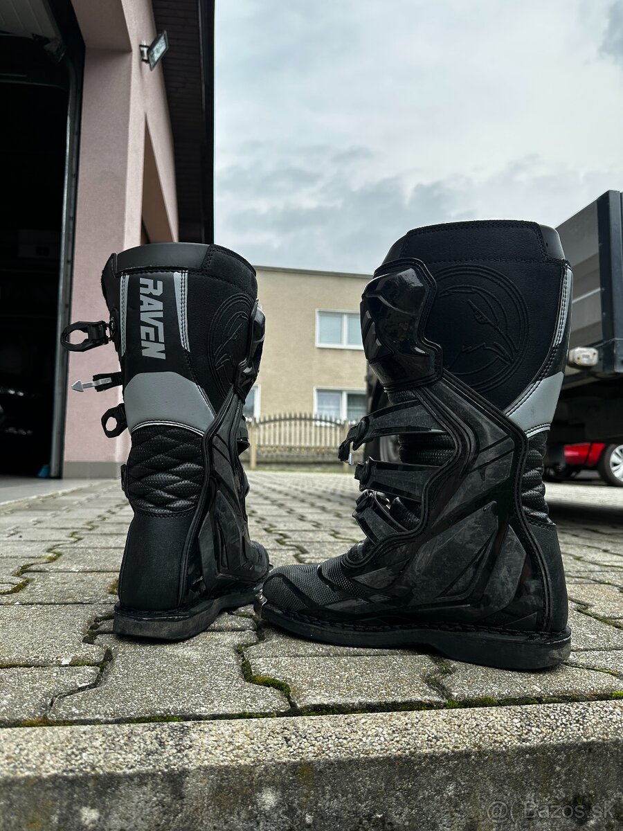 Na predaj: Raven Trooper MX Boots