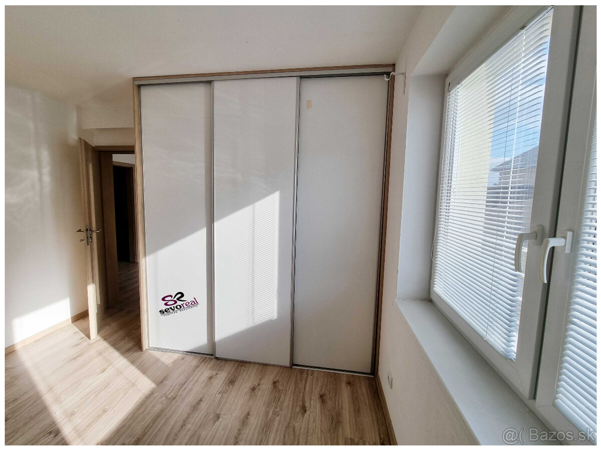 3i byt BB / PODLAVICE / PARKOVACIE MIESTO - 4