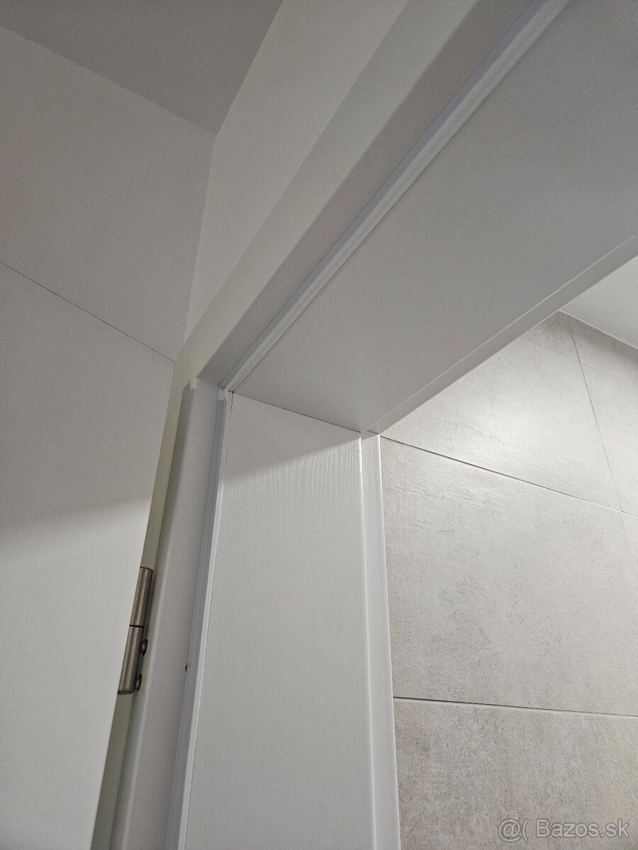 Vysoké interiérové dvere so zárubňami - 4