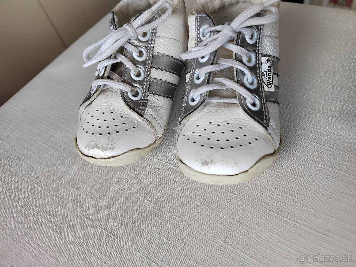 Tenisky Wanda bielo-strieborné v.21 - 4