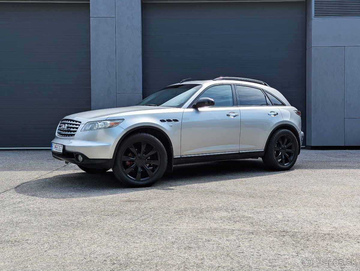 Infiniti / 314 koní, automat, V8 / - 4